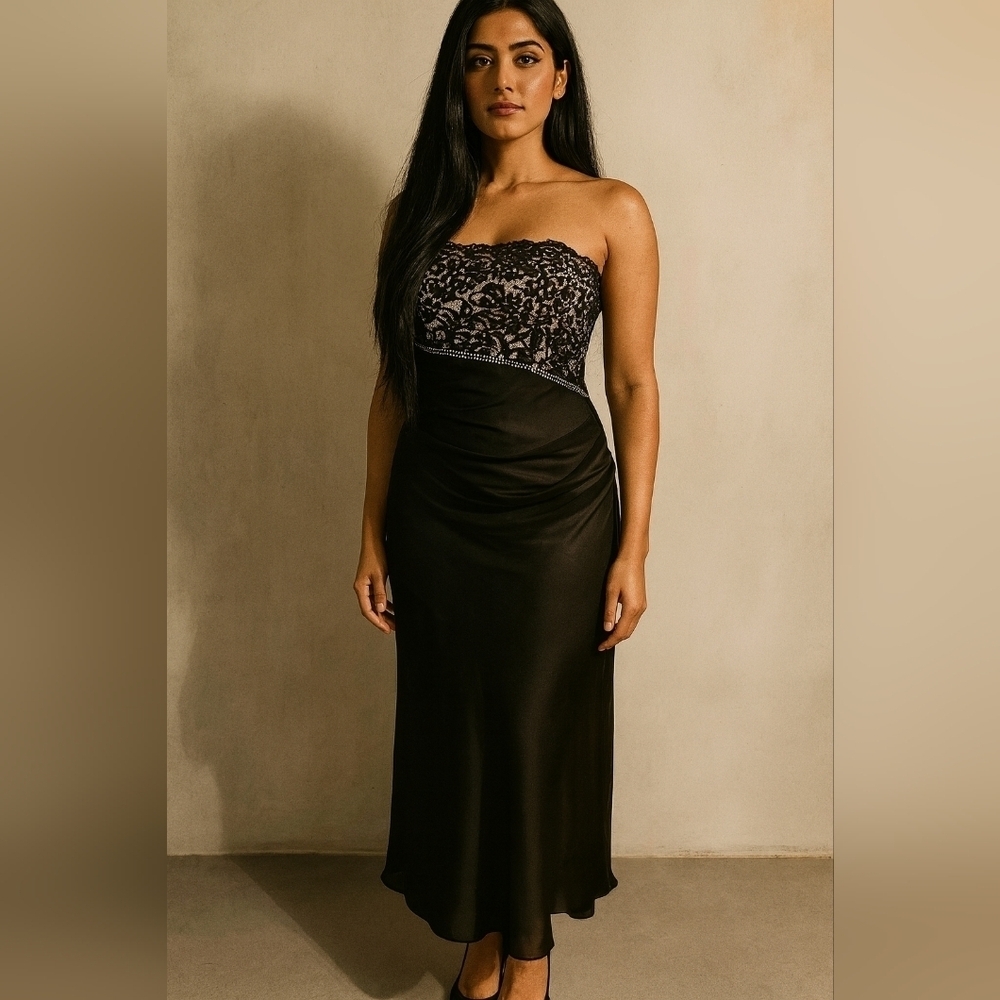 Source Unknown Black Strapless Dress with Lace Detail
